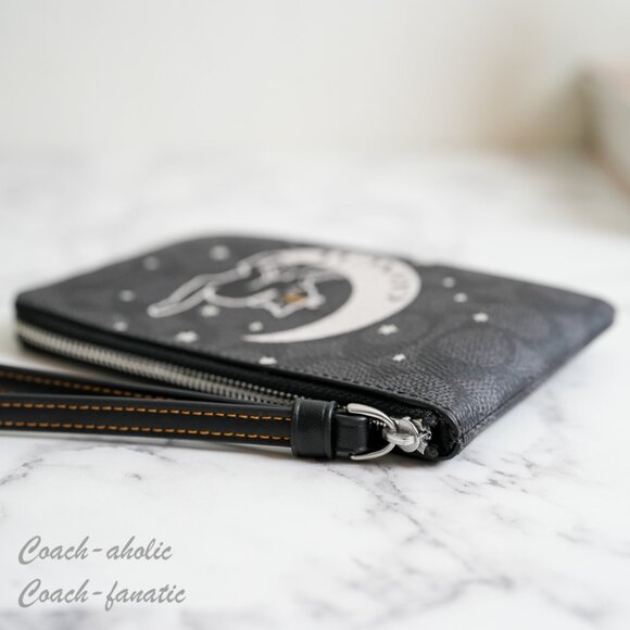 NWT Coach CW869 Halloween Corner Zip Wristlet Black Cat Moon Signature - Picture 4 of 7